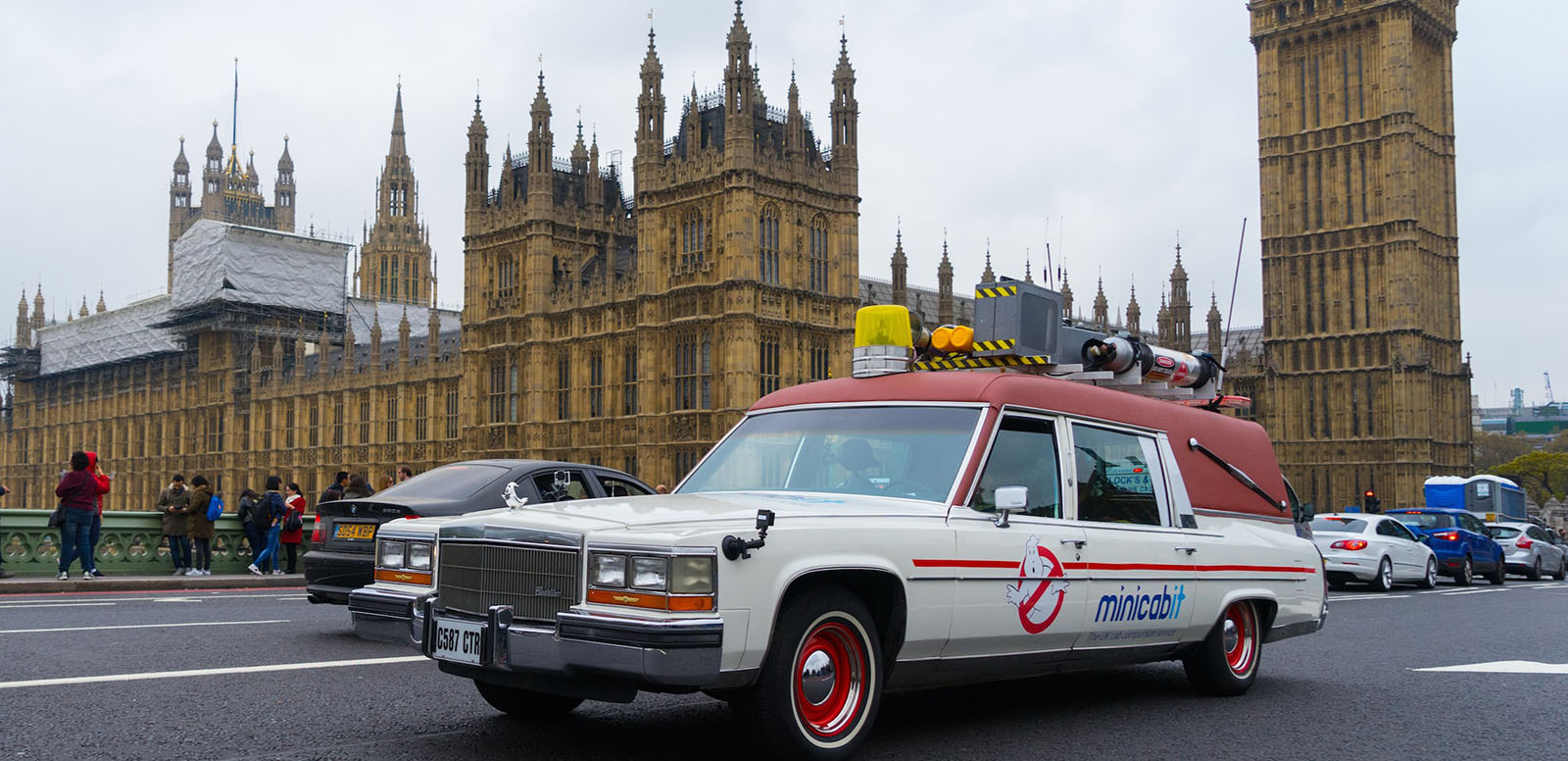 Sony Pictures Home Entertainment is partnering with four high profile brands, Dunkin’ Donuts, minicabit, Northern Rail and South West Trains, to support the release of Ghostbusters on DVD & Blu-ray on November 21st 2016. The partnership campaigns were put together and managed by Sony’s agency, Brand & Deliver.