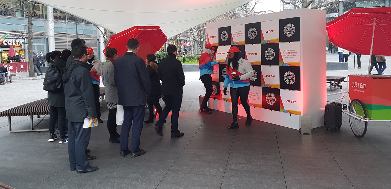 Just Eat, the online food delivery marketplace, has celebrated PizzaExpress joining the Just Eat platform with a “Pizza Wall” activation on National Pizza Day in London’s Bishops Square just outside Spitalfields market.