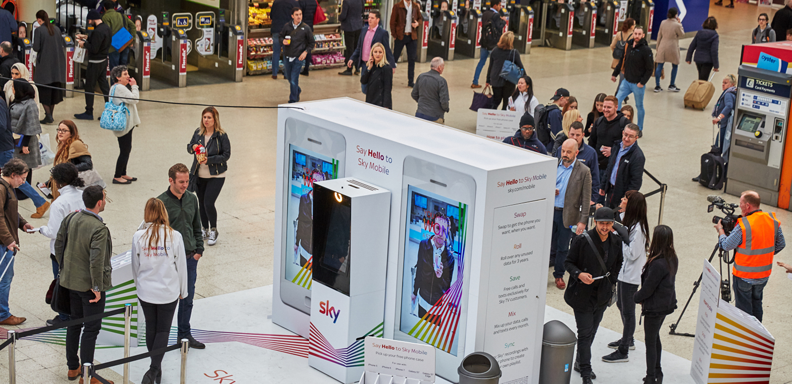 Sky Mobile, the all-new mobile network from Sky, is running large-scale experiential activations at three of London’s biggest transport hubs, Waterloo, Victoria and Liverpool Street stations.