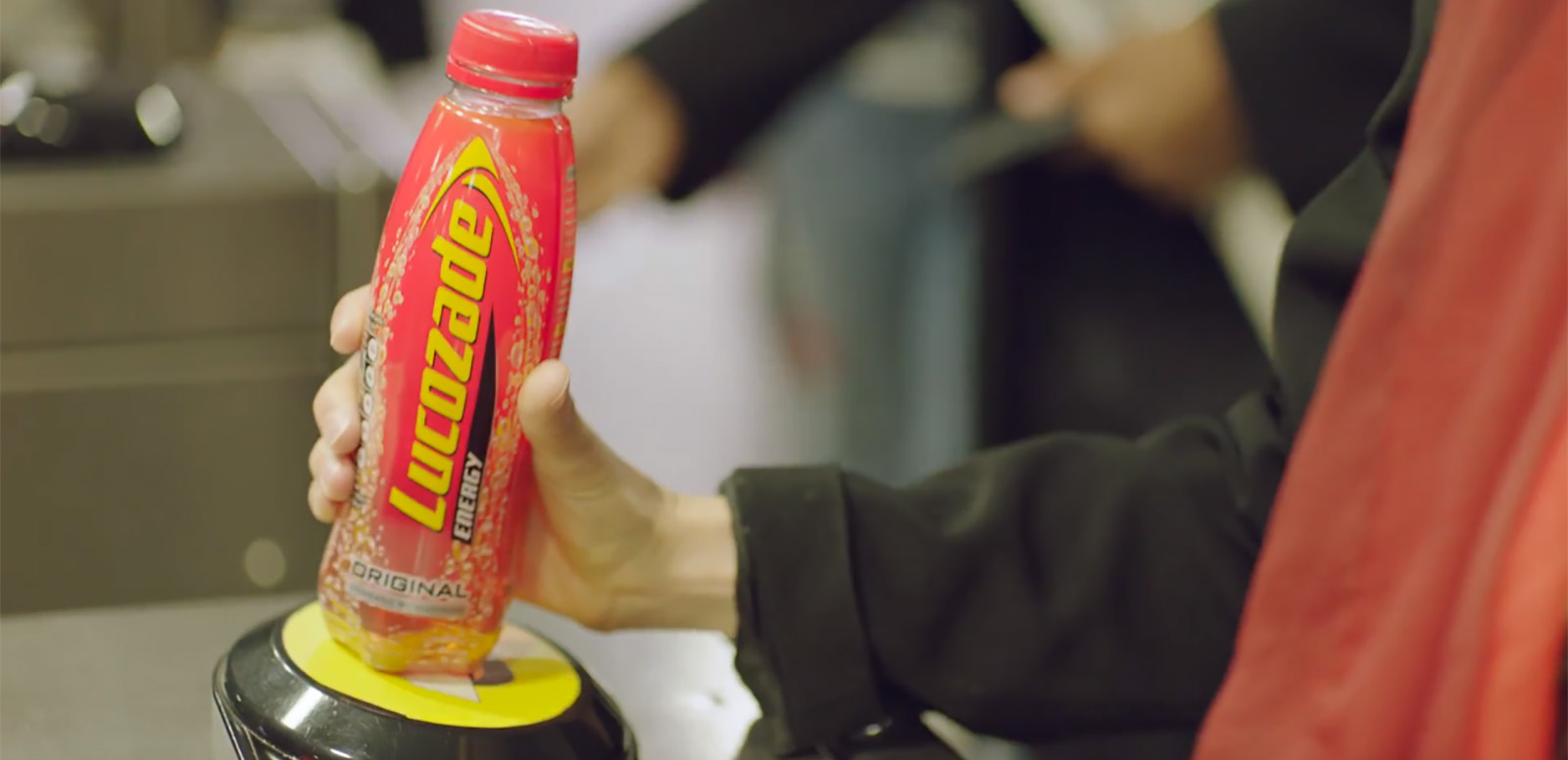 Team GB gymnast Nile Wilson, Britain's Got Talent finalists Twist and Pulse and ballet star Alessia Lugoboni have teamed up with Lucozade Ribena Suntory and Transport for London to promote an offer for commuters of free journeys on the London Underground, using ‘contactless’ Lucozade Energy bottles.
