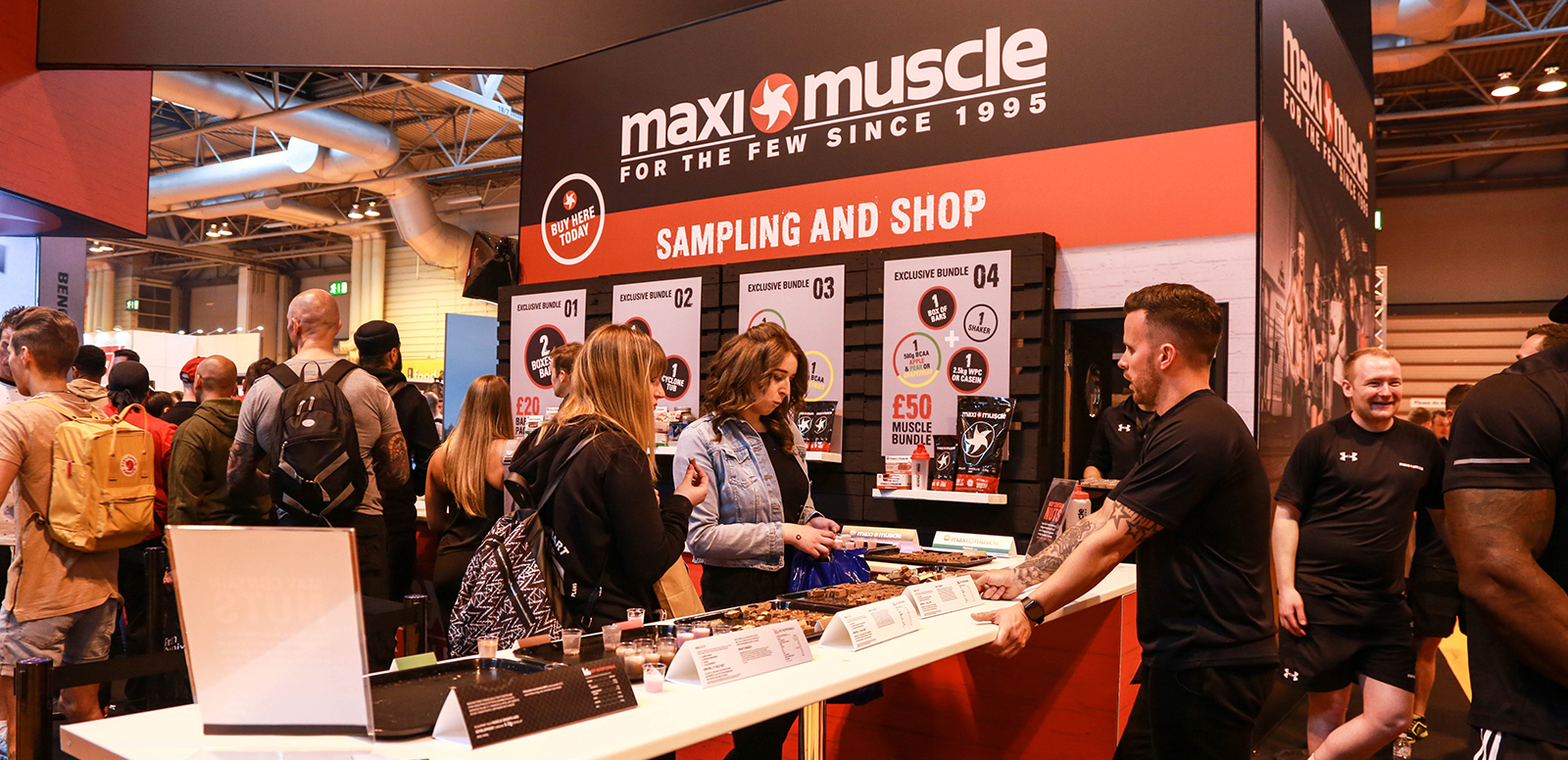Leading sports nutrition brand, Maximuscle, saw thousands of fitness fanatics visit its stand at this year’s BodyPower Expo from May 12 14, 2017. The event was the first time Maximuscle’s latest products and flavours had been offered to consumers, and the brand’s stand included a sampling bar featuring an array of new products, free giveaways, fitness challenges and appearances by leading sports and fitness personalities.