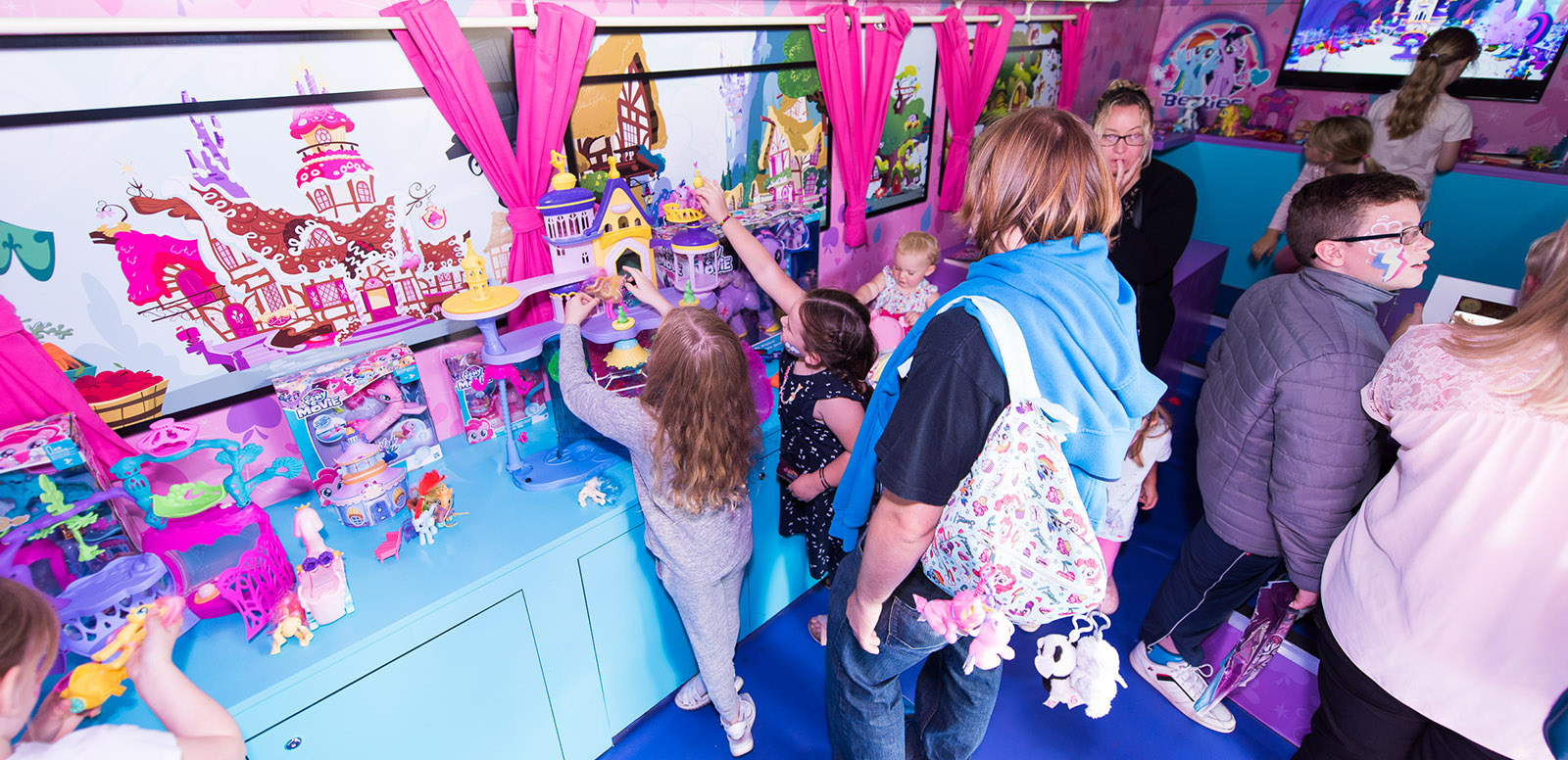 The My Little Pony Friendship Tour, an experiential roadshow celebrating Hasbro's iconic girls's toy brand, My Little Pony, returns to the UK this summer with a refreshed look and feel to celebrate the upcoming release of My Little Pony: The Movie.