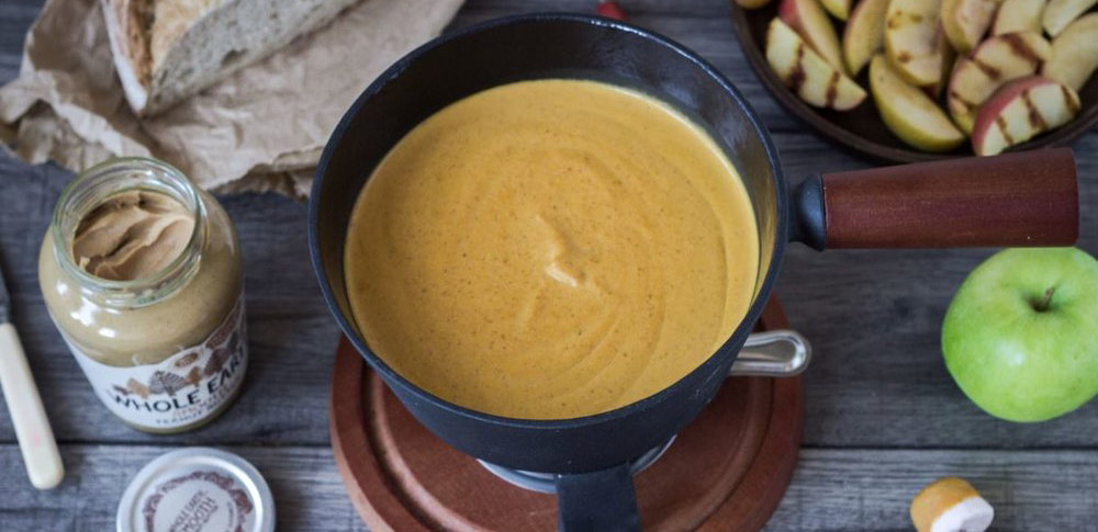 Whole Earth, the UK’s market-leading peanut butter brand, has created the first-ever peanut butter fondue bar in Shoreditch, London, which will be open to the public on November 24th to 25th.