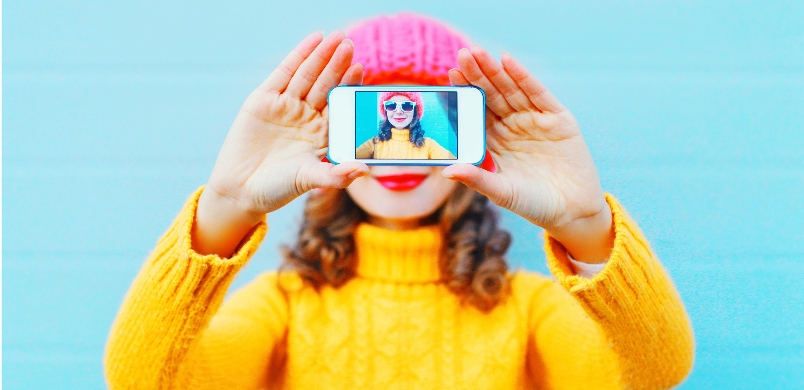 Regulations governing how social media influencers advertise products online are confusing and unclear, with the UK public overwhelmingly believing the system should be more transparent, new research reveals.