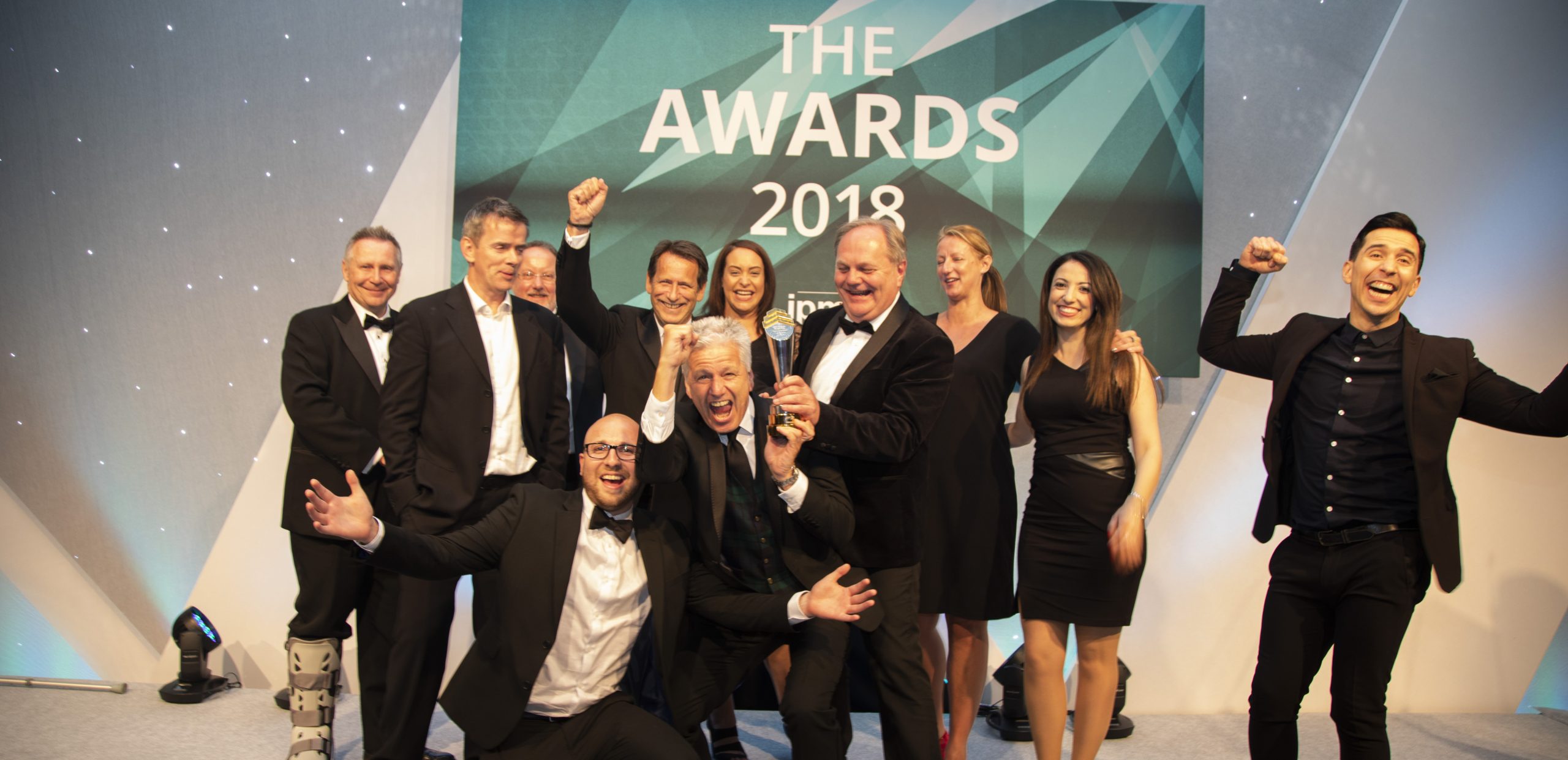 Lucozade and tbk Group collected the trophies for Brand Owner of the Year, Agency of the Year and the coveted Grand Prix Award at The IPM Awards 2018 last night, the biggest networking event of the promotional marketing industry year.